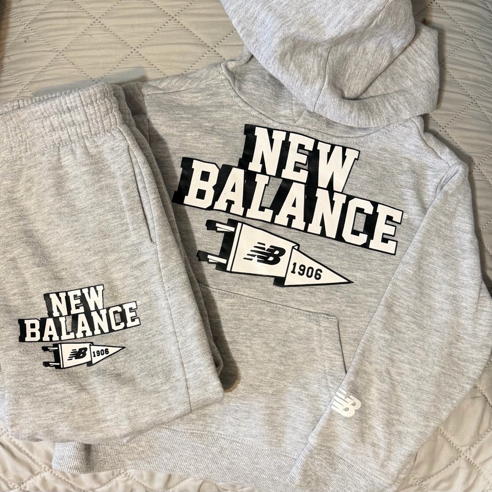 New Balance Gray 2 piece